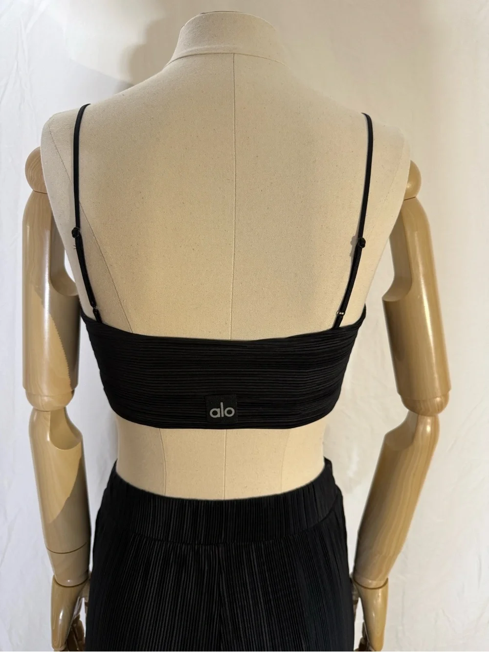 Alo Yoga Micro Plisse Set Bra and Top (Smalls), and Pant (XS)